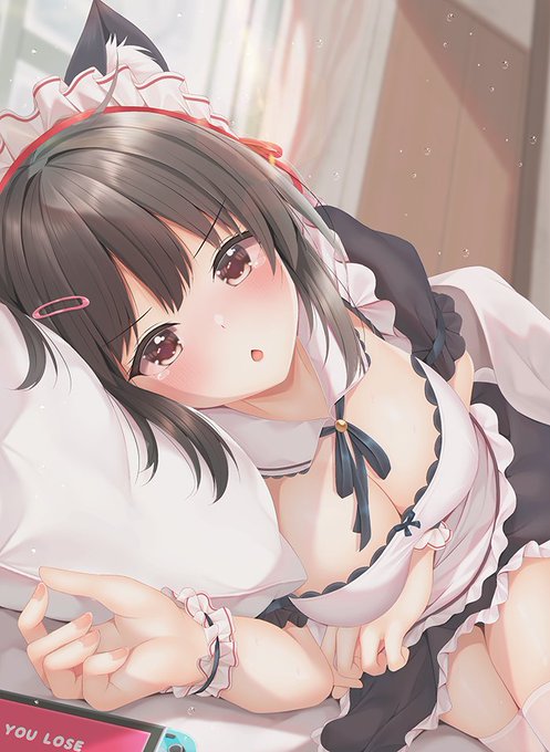 距離感が近すぎる幼馴染
『ねぇー!もう一回、もう一回勝負してって!勝負してくれないとここから動かないから!』 