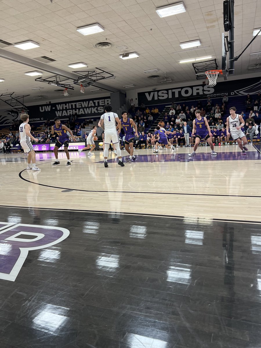 Note to all hs 🏀 players who think they are D1 or D2 ⁦<a href="/d3hoops/">D3hoops/Patrick Coleman</a>⁩ in WI is so GOOD Might want to catch a local game to witness #facts