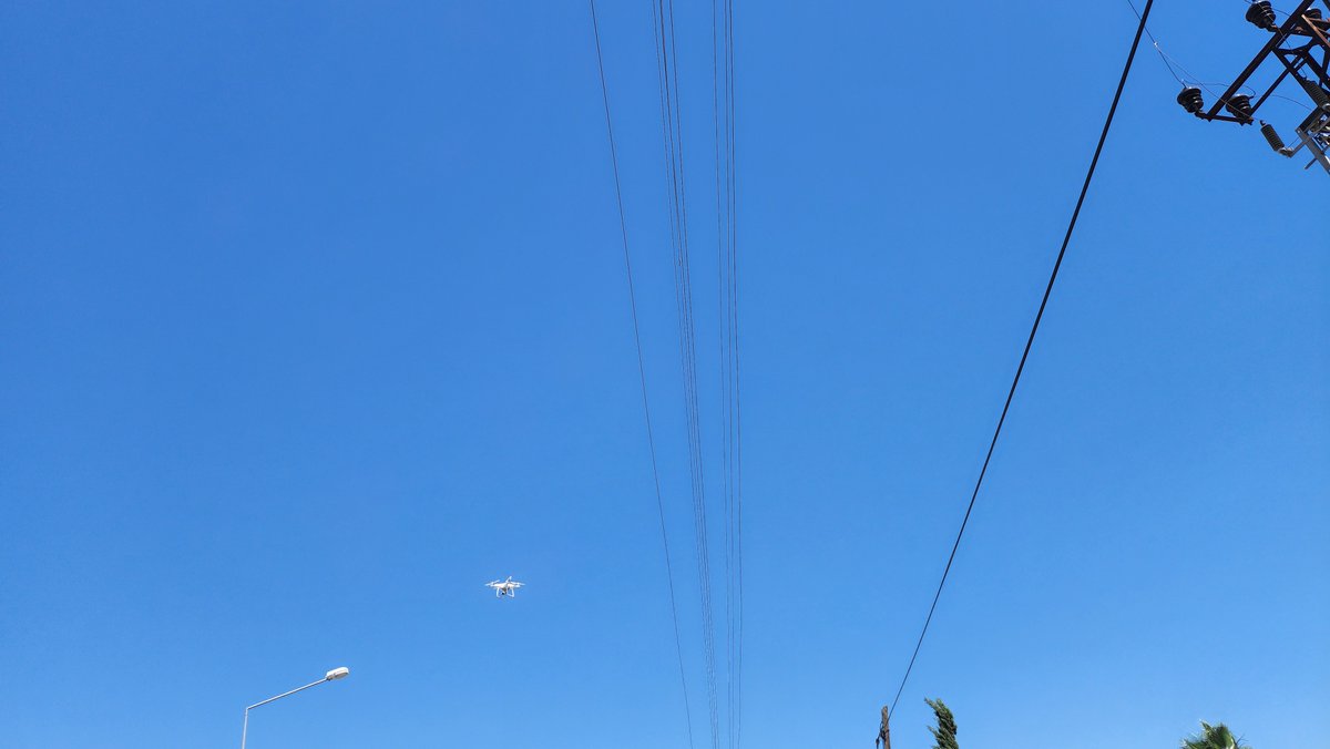 nonymoushack's tweet image. That was definitely that one.
#MilkHouse #UnidentifiedFlyingObject