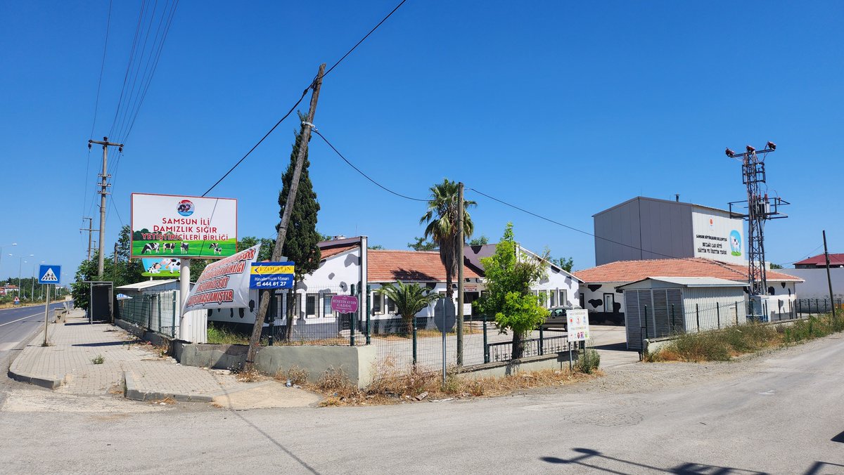 nonymoushack's tweet image. That was definitely that one.
#MilkHouse #UnidentifiedFlyingObject