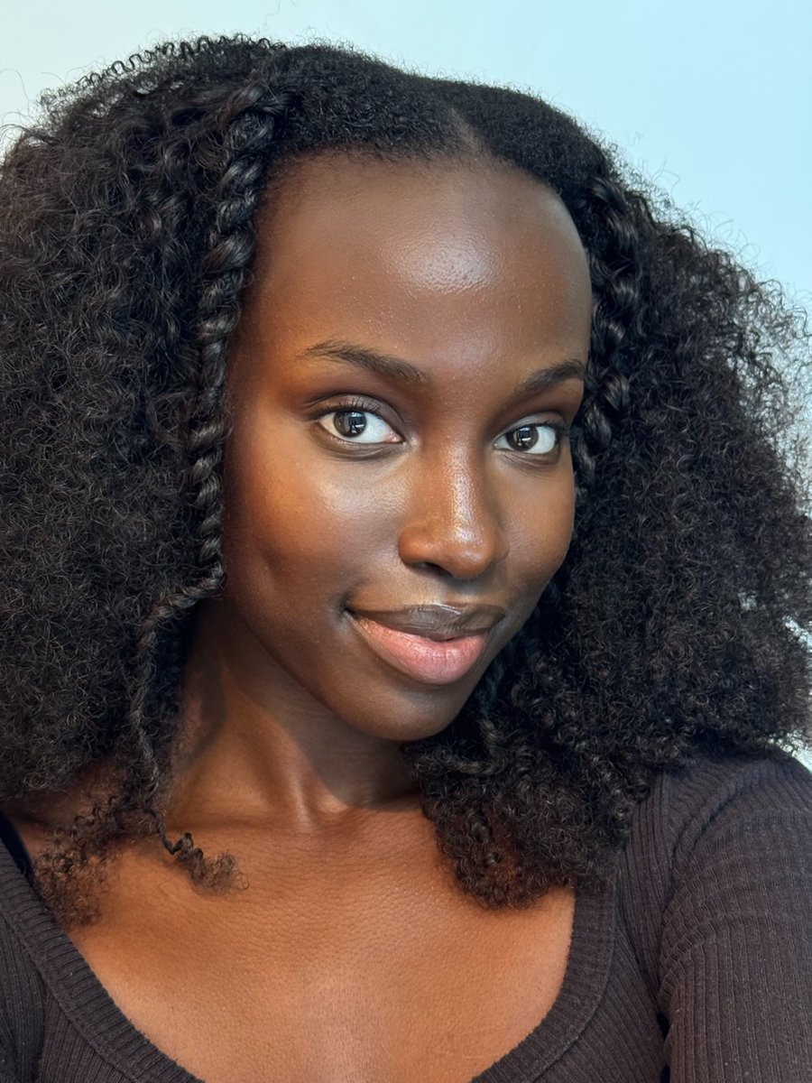 YUNGBRAT333's tweet image. this is the year i commit to accepting my huge forehead #newyearsresolution