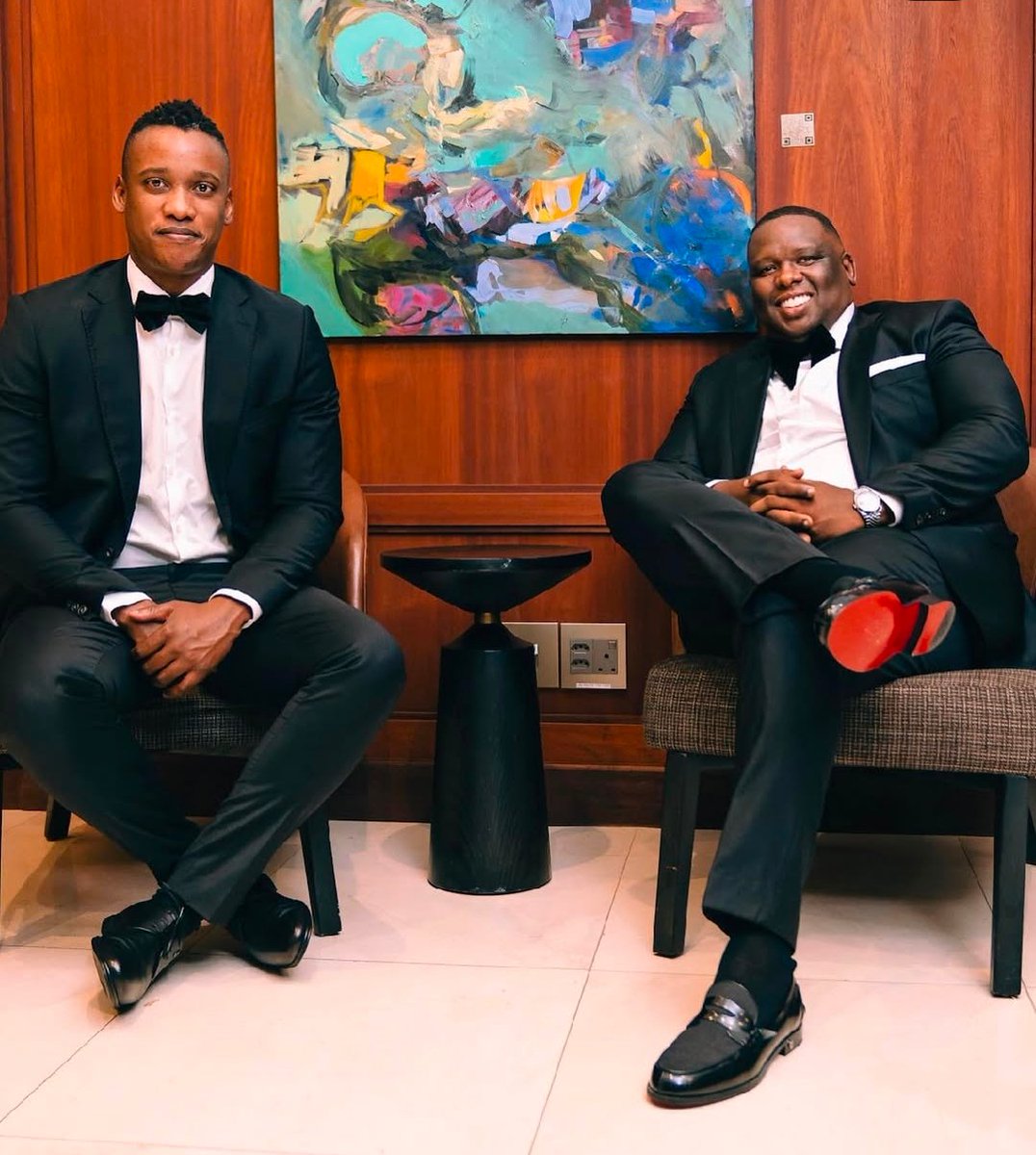 goolamv's tweet image. MAJOR MK PARTY DRAMA AS DUDUZANE ZUMA WITH THE BLESSING OF HIS FATHER TAKES CHARGE:

Mk drama continues. Duduzane Zuma has a fully fledged office with staff in Umhlanga, separate from the official MK Party office. Floyd Shivambu is furious because he is SG of the party and…