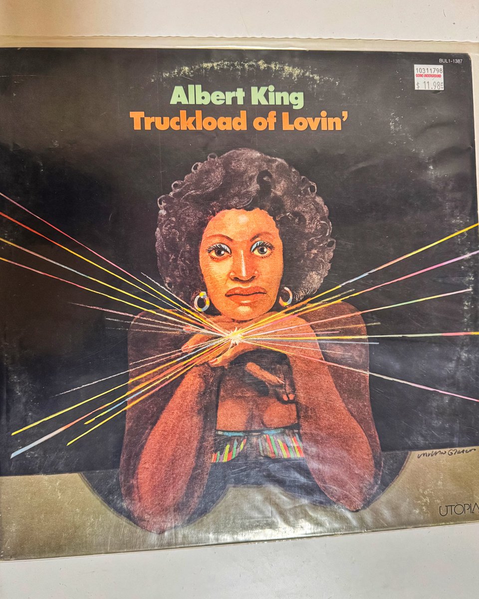 It’s cold ( for California ) and dark and it’s been a long day , kind of a blues night , suddenly I’m hankering for a good single malt . 

#vinylrecords 
#vinylrecords 
#reggae 
#music 
#IYKYK 

<a href="/airmaxtrin/">trin.</a> @IXXI_dante <a href="/jerktherobot/">Your Friendly, Neighborhood Jerk</a> <a href="/bpbeaware/">Elga.</a>