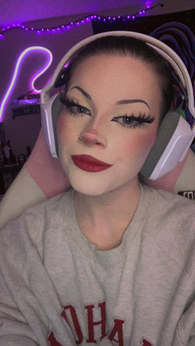 I’m Back!! First Stream of the Year!!
Come see me Live on Twitch!🖤🤍
Twitch.tv/BlackIvyyy