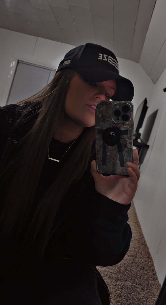 ashley tweet media
