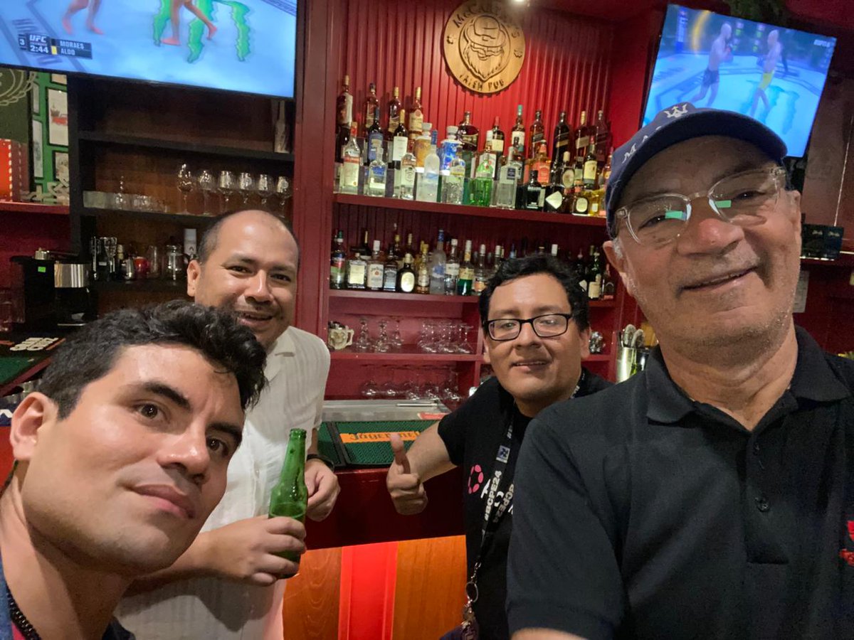 PLegacykey's tweet image. Ya estamos en la 2° semana del 2025, sin embargo no queríamos dejar pasar estas imágenes, donde el equipo del proyecto estuvo en la fiesta de fin de año tanto del @bitcoin_club_pe y de @Polkadot_per .
Estamos seguros que este 2025 será nuestro año.