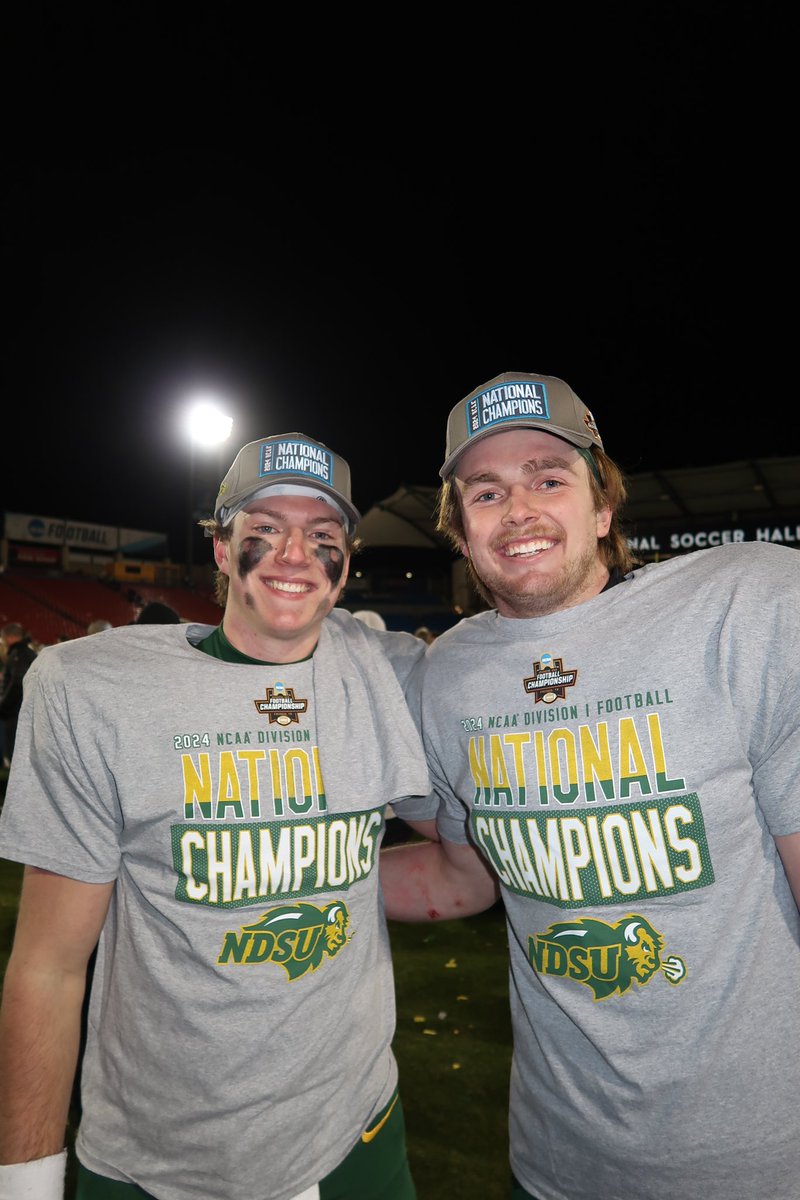 CoachBMcCaslin's tweet image. A couple of former Saints, now National Champions! #SaintsPride #GoBison
@NathanHayes_12 @kelt_mac