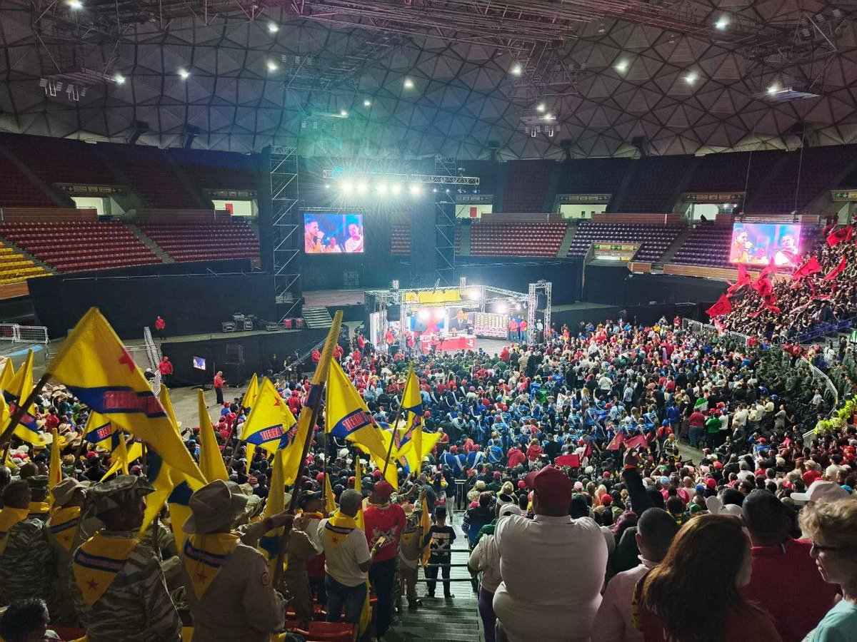 dhernandezlarez's tweet photo. ¡En vanguardia por la patria!

#IntegrarEsVencer https://t.co/q9okB0RvIh
