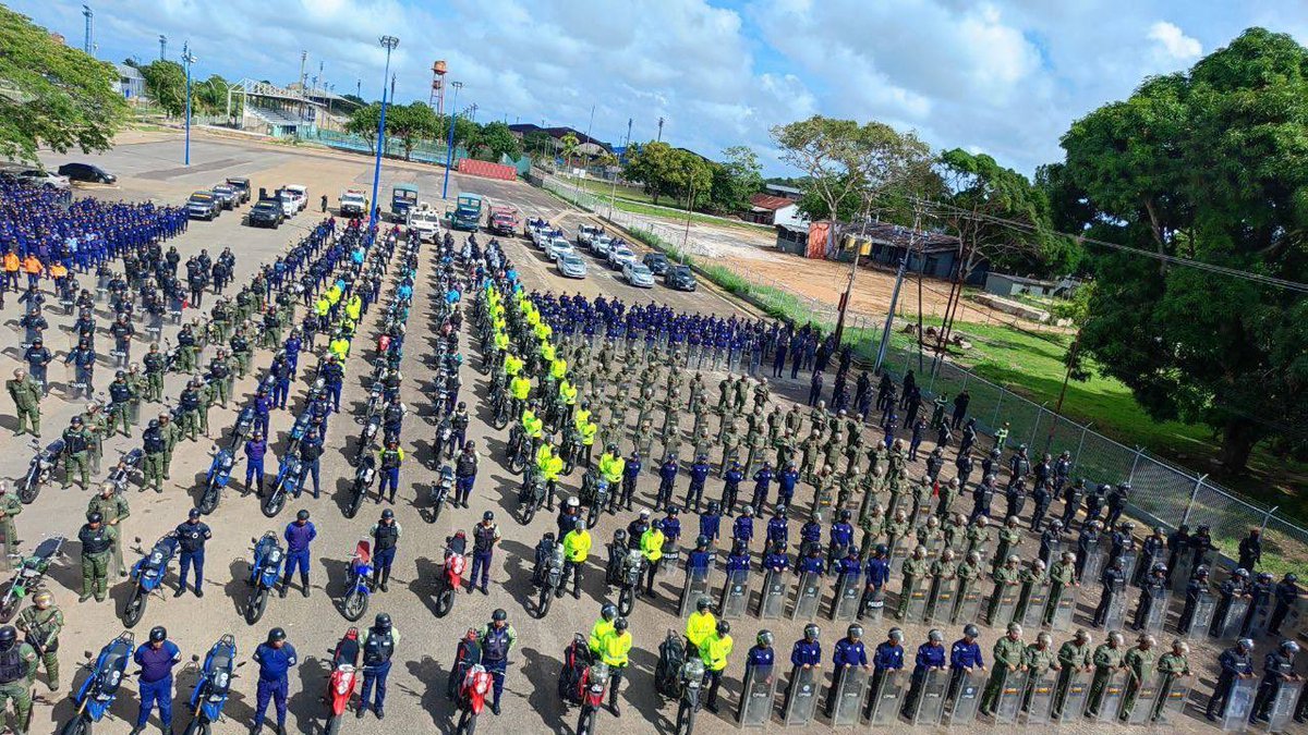 dhernandezlarez's tweet photo. ¡En vanguardia por la patria!

#IntegrarEsVencer https://t.co/q9okB0RvIh