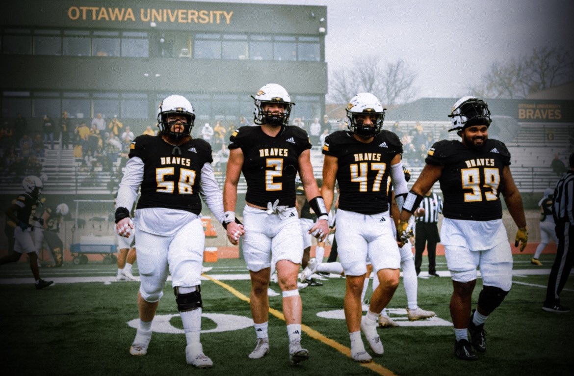 00GONESLIDE's tweet image. I&apos;m blessed &amp;amp; honored to receive an opportunity to play @OttawaBravesFB Thank you💛🖤🤍‼️ @CoachNickDavis @Coach_CEdwards #BOOTBABy🐊
 @PrepRedzoneLA @jkleesportz @FbIberia @samspiegs @TheUCReport 🙏🏽🙏🏽