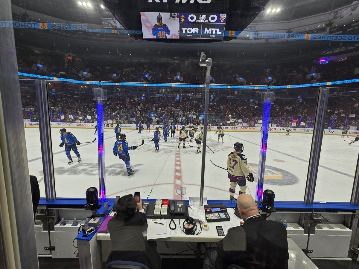 offwinger87's tweet image. Let's go! @thepwhlofficial #Canucks @RogersArena