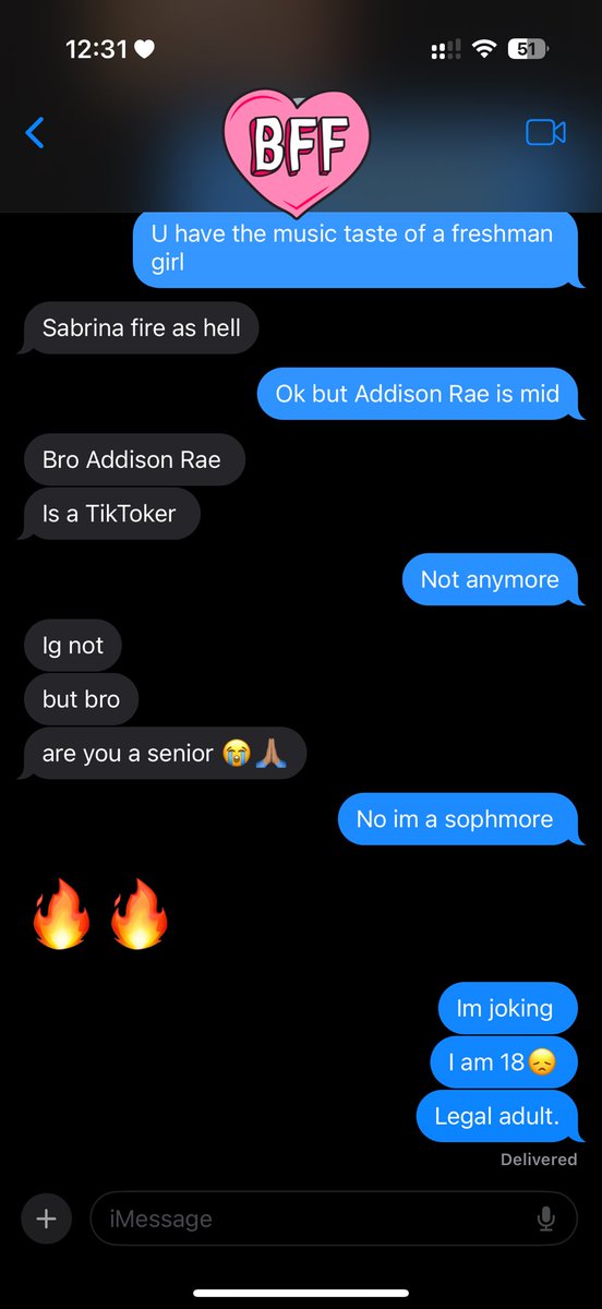 veesarchived's tweet photo. NOT MY SP but why hasn’t this kid replied to me since 3pm….. https://t.co/qJleNoQpMO