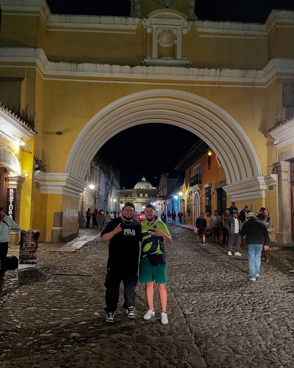 TryFace510's tweet photo. Back to our roots #guatemala #optic #WEDDINGDAISE https://t.co/wxREJPg2ut