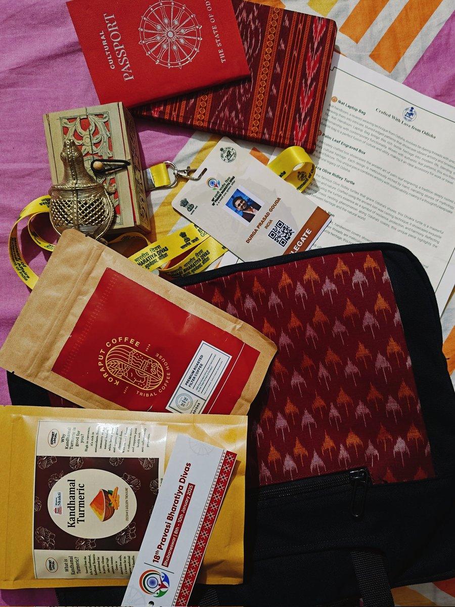 A perfect blend of Culture &amp; Craft, Fabric &amp; Food &amp; so much more that expresses the rich heritage of Odisha in the welcome kit of the delegates arriving to Bhubaneswar for  #PravasiBharatiyaDivas. Happy to be a part of this grand congregation of Indian Diaspora.

#PBD2025 #PBD
