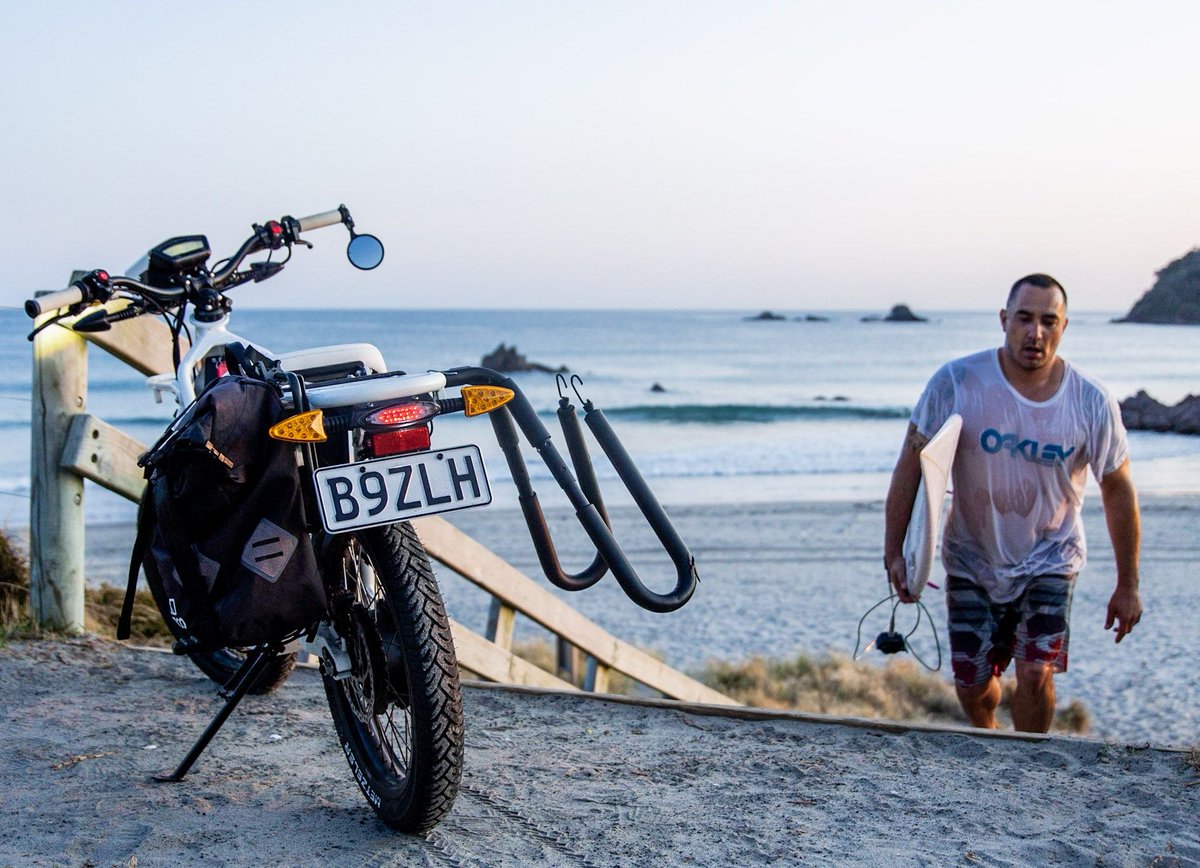 Strap a surfboard rack on your 2X2, and you’ve got the perfect buddy for hitting the waves! 🌊⚡️🏄‍♂️

#utilitybike #huntingbike #farmbike
