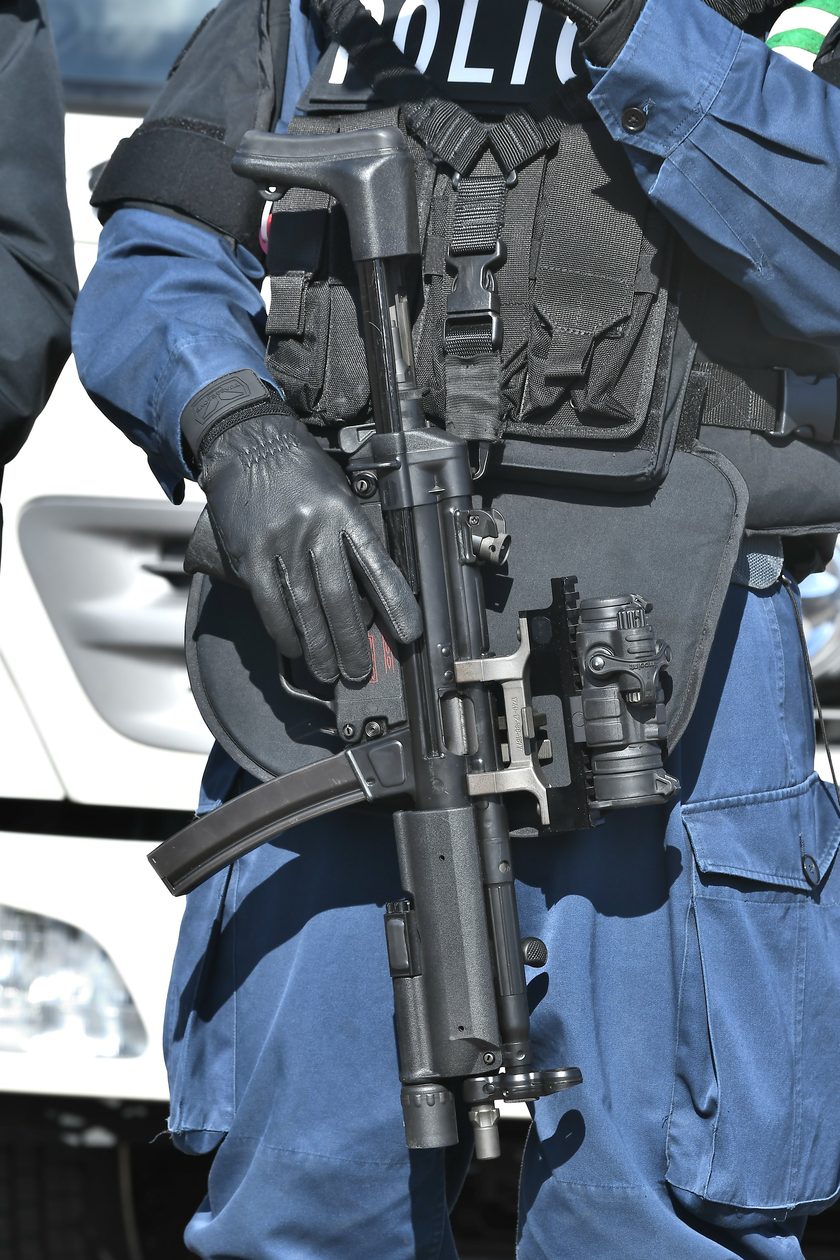 同梱取置 歓迎古本「SWAT攻撃マニュアル」アメリ特殊装備警察