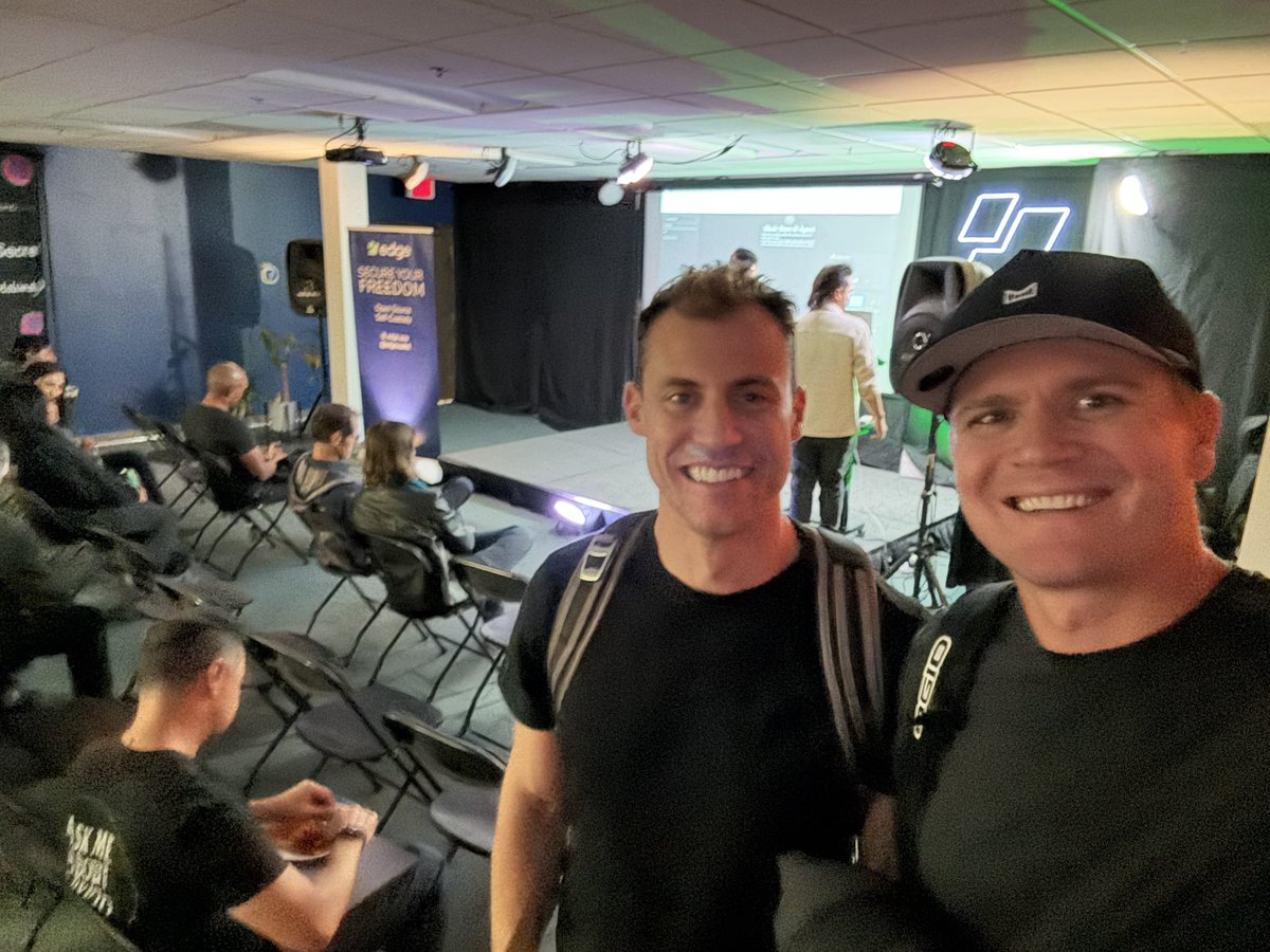 innerwebs's tweet image. Starting off the new year right with an in-person React meetup @EdgeWallet HQ with my good buddy. Cheers to many more meetups in 2025!
#meetup #react