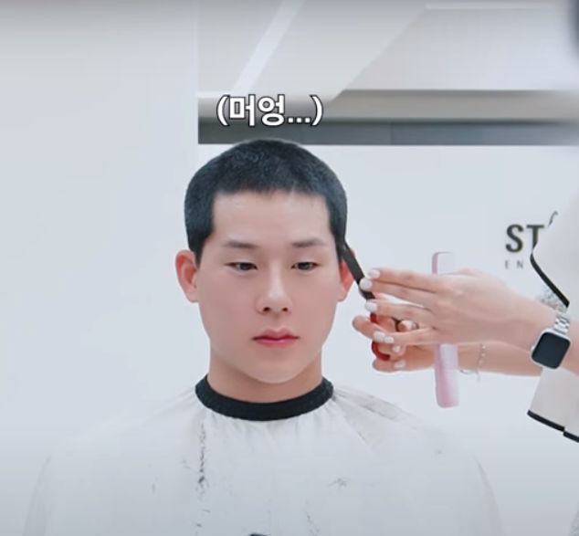 Jooheon is back home 💛 tweet media