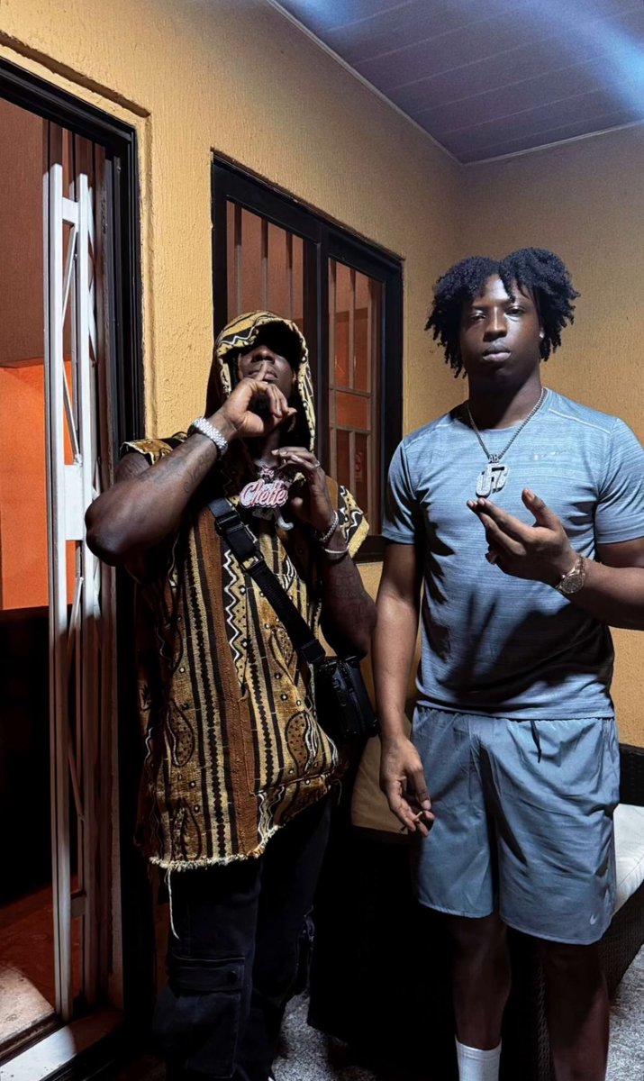 NouchiWorldd's tweet image. 🗞️Affairage.com
Himra 🇨🇮 x Abra Cadabra 🇬🇧🇬🇭
Abra Cadabra, membre du célèbre collectif britannique OFB (incluant Headie One, Bandokay, et d’autres), s’associera prochainement à Himra pour un featuring qui promet d’être marquant ⏳