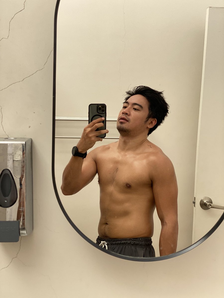 offsidemark's tweet photo. Flexing Energy https://t.co/zw6xtZ6o1M