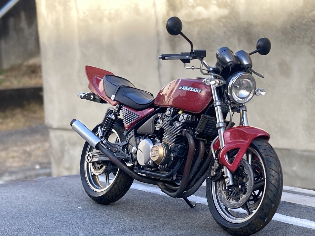 surf3204's tweet image. #バイクプラモ盛上げ隊 #アオシマ
#ZEPHYR #ゼファー #完成っす
アオシマ ザ バイク55 1/12カワサキ ZR400C ZEPHYRχ'03
完成しましたー!🤩
よくある、少しカスタムされたゼファー😉