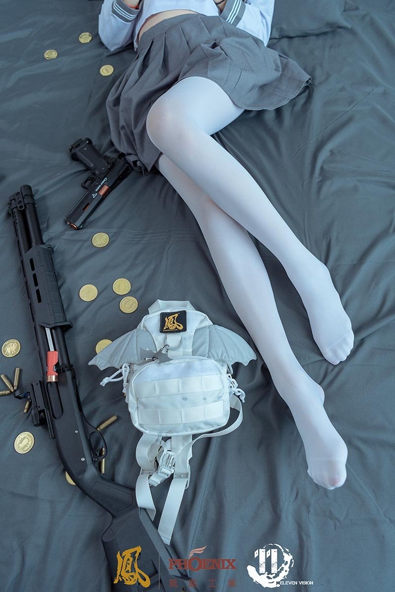 奇奇怪怪的产品宣传片又增加了
投稿大佬:<a href="/charles_iyi/">Charles ART</a> 
                   <a href="/sossiwa/">格林'S</a> 
                   <a href="/NTphotographyNT/">青丘老九</a> 
#丝袜 #白丝 #丝袜脚 #白丝袜 #丝足 #美腿丝袜