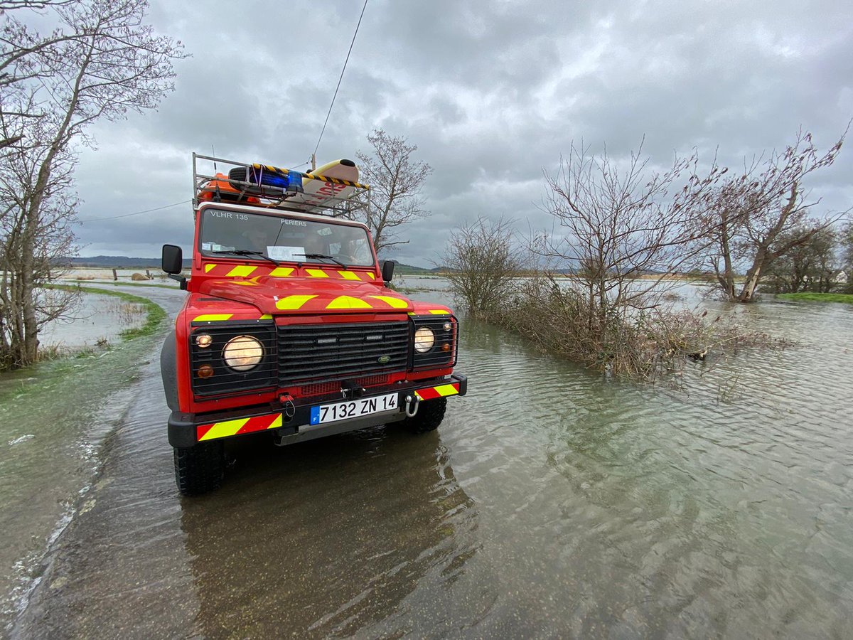 SDIS 14 (@sdis14) on Twitter photo 🚒 Crues - Inondations 🌊
Depuis hier :
🚨 83 Interventions
☎ 886 appels reçus
📍 Principalement secteurs Lisieux & pont l'Evêque
➡ Ne jamais s'engager sur une route inondée
➡ Limitez vos déplacements
Plus d'informations inforoute14.fr
#Crue #Météo <a href="/Prefet14/">Préfet du Calvados</a> @sdis14 🚒 Crues - Inondations 🌊
Depuis hier :
🚨 83 Interventions
☎ 886 appels reçus
📍 Principalement secteurs Lisieux & pont l'Evêque
➡ Ne jamais s'engager sur une route inondée
➡ Limitez vos déplacements
Plus d'informations inforoute14.fr
#Crue #Météo <a href="/Prefet14/">Préfet du Calvados</a> @sdis14
