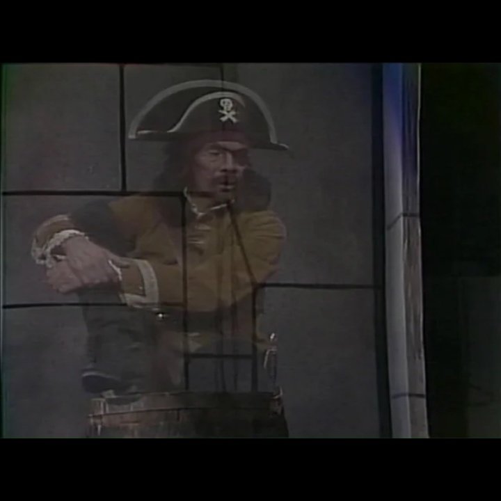 CanalCam's tweet photo. O tesouro do pirata fantasma - 1975. Recebeu 4,0 de A caverna encantada e ficou com média de 3,7 e pico de 4,1 https://t.co/m0z0cxPPhY