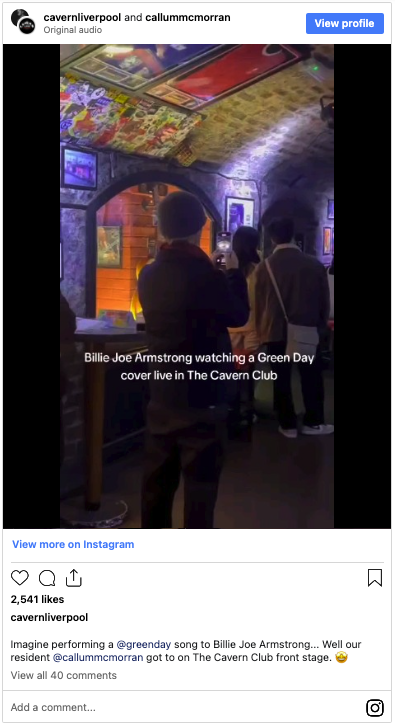 XSManchester's tweet photo. How would you feel about this?
Casually playing a GreenDay song in @cavernliverpool and Billie Joe rocks up to check it out!
What a moment.
@Mr_Jimbob x
#XSDrive https://t.co/iZsMd4n73v