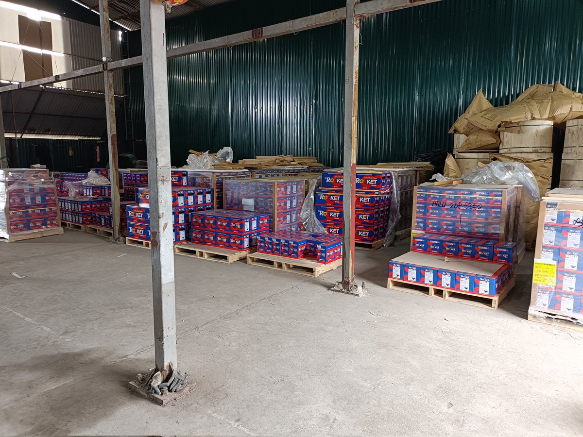 acquy461mk's tweet photo. Nhập hàng ắc quy bán tết. Ắc quy ô tô hỏng xin gọi 0986202399 https://t.co/TXX8wwgCo8