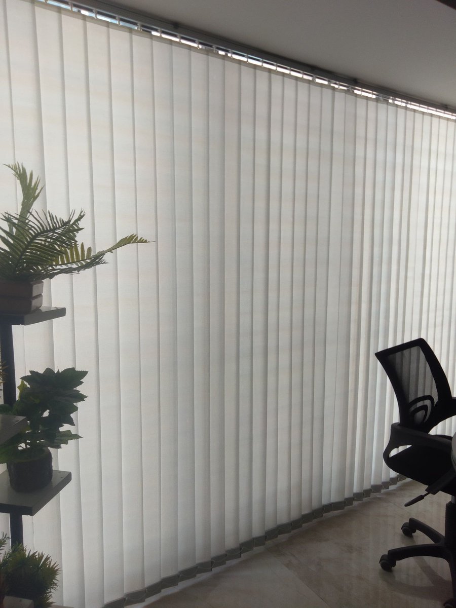 obaze_interiors's tweet photo. Redefine your office aesthetics with vertical blinds at unbeatable prices—Ksh 2,200 per square meter! 📞 Call 0740489487. #OfficeDecor #BlindsDeal #KenyaBlinds https://t.co/c0AJ5sSxnZ
