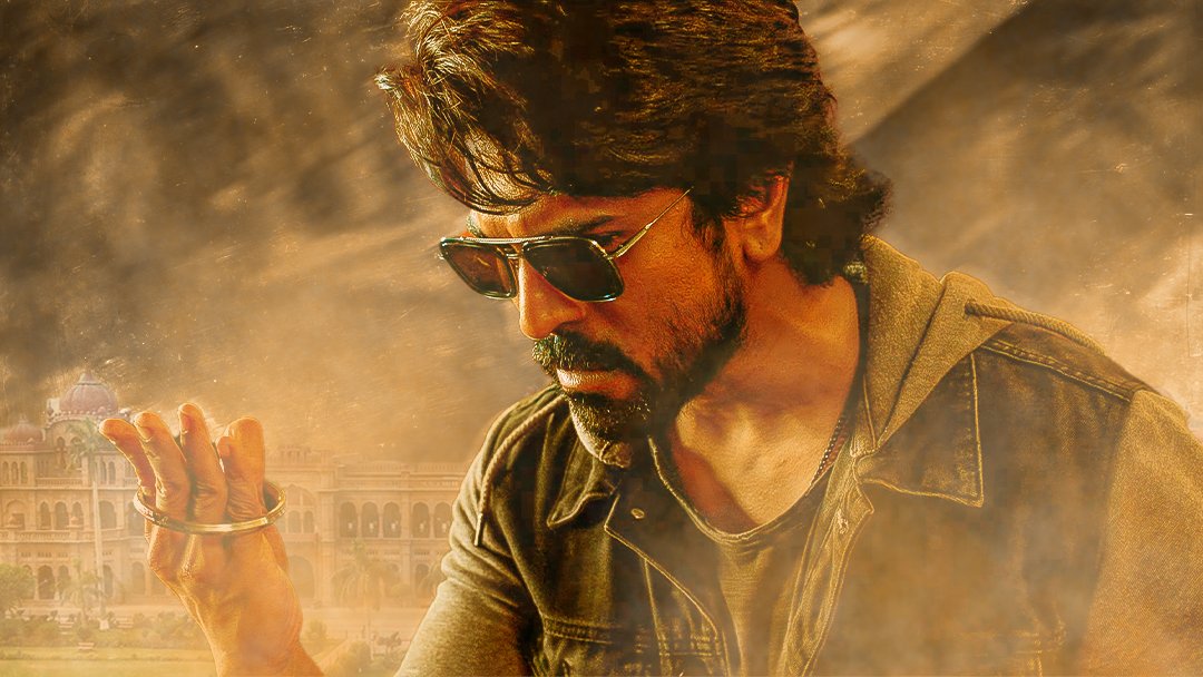 TweetRamCharan's tweet photo. All Time Record Shows in Nellore - Guntur - Uttarandhra &amp; the list goes on... 🔥🔥🔥

The Territory You name, it's his GAME ! ❤️‍🔥

#GameChanger https://t.co/alPIl73kcC