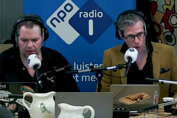 Terugluistertip: ‘Dijkstra en Evenblij ter plekke in Eindhoven’ over leven met een #lvb #lunetzorg

klik.org/nieuws/nieuws-…