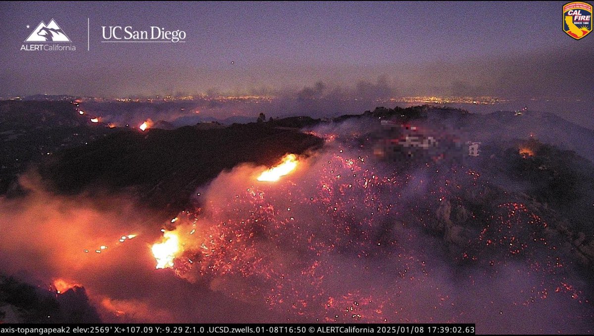sgtdecimal's tweet photo. Periodically checking cameras around LA and sometimes you come across shots like this https://t.co/gSFqKSMFDD