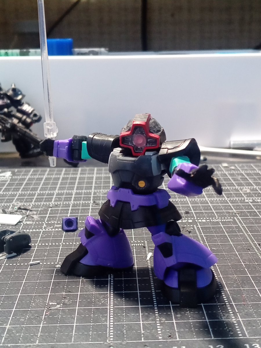 ドムはこのポーズを再現出来るように改修。いいじゃん😏
#モビルスーツアンサンブル