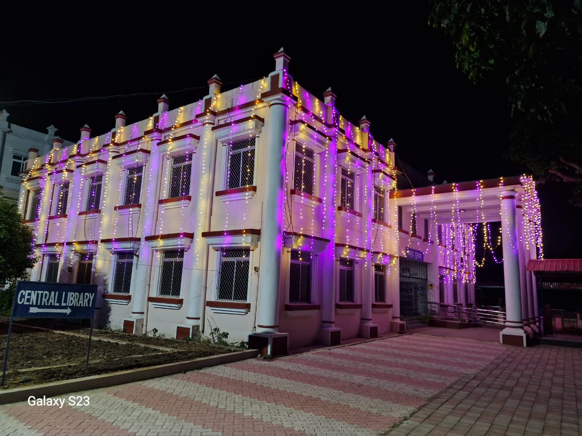 ୧୮ତମ ପ୍ରବାସୀ ଭାରତୀୟ ଦିବସ ଅବସରରେ ମହାରାଜା ଶ୍ରୀରାମଚନ୍ଦ୍ର ଭଞ୍ଜଦେଓ ବିଶ୍ୱବିଦ୍ୟାଳୟ ଆଲୋକମାଳାରେ ସୁସଜ୍ଜିତ