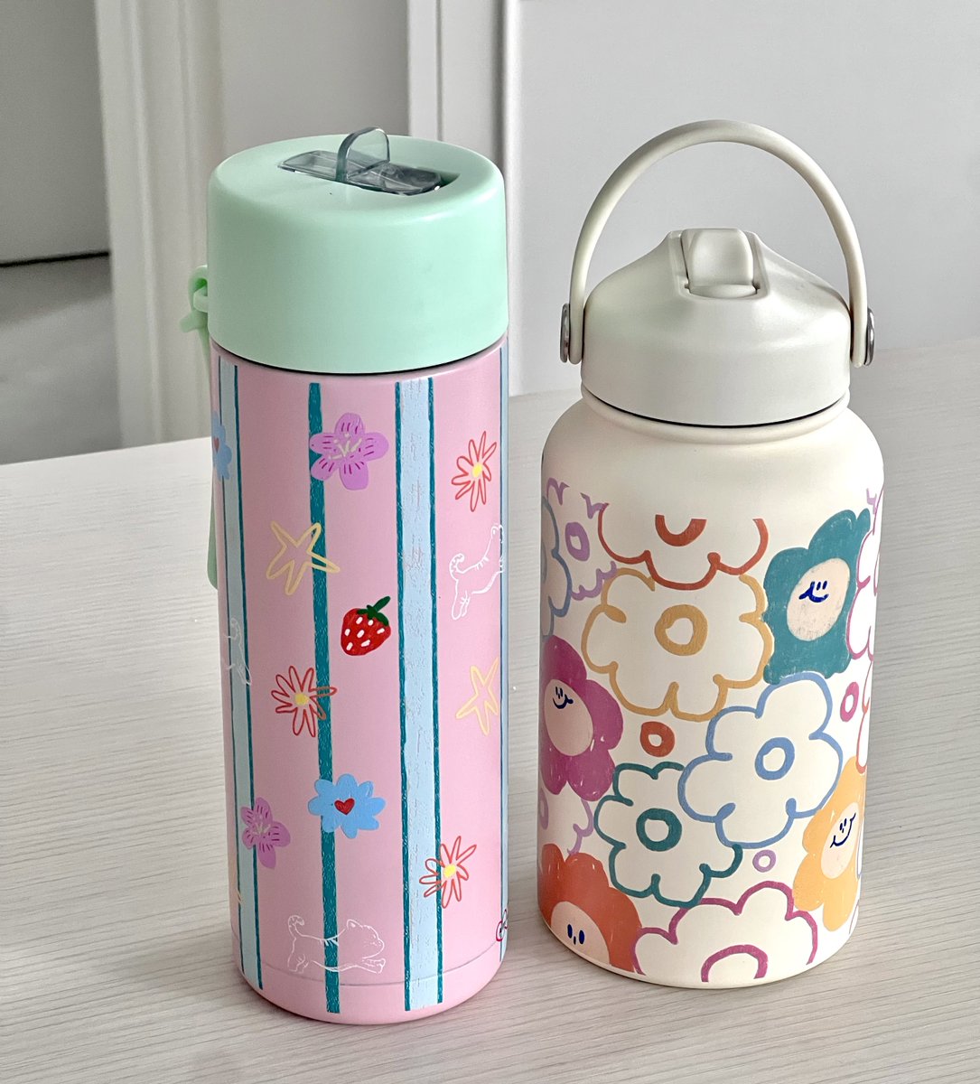 อยากมาป้ายยากระติกน้ำ 2 อันนี้ เห่อมากกกก น่ารักมาก ละคือเก็บความเย็นได้นานแบบข้ามคืนจริงๆ แทบจะเกิน 24 ชม น้ำแข็งไม่ละลาย เย็นนานมากกกก ทำให้กินน้ำเยอะขึ้นจริงๆ ควรค่า🥣🥛