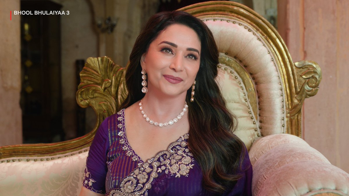 NetflixIndia's tweet image. Madhuri Dixit. That’s it, that’s the tweet.

#BhoolBhulaiyaa3OnNetflix
