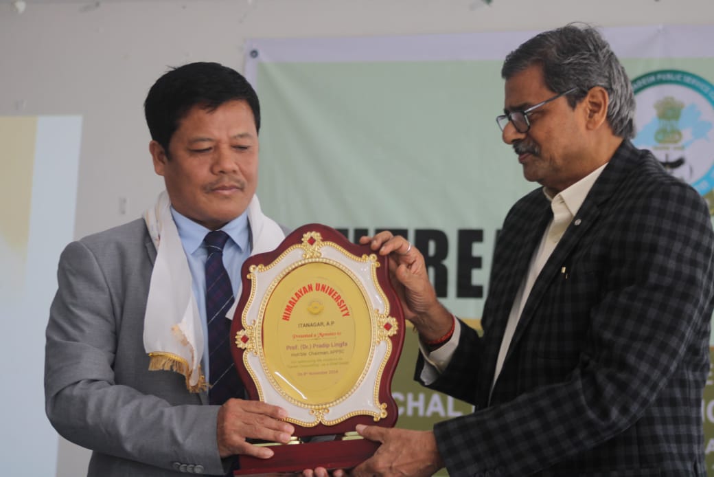 APPSC_Official's tweet image. On 8 Nov 2024, APPSC hosted an outreach programme at Himalayan University where 170 students participated. Chairman Dr. Lingfa discussed career planning and encouraged skill development. Member Koj Tari emphasized focused preparation for government jobs.