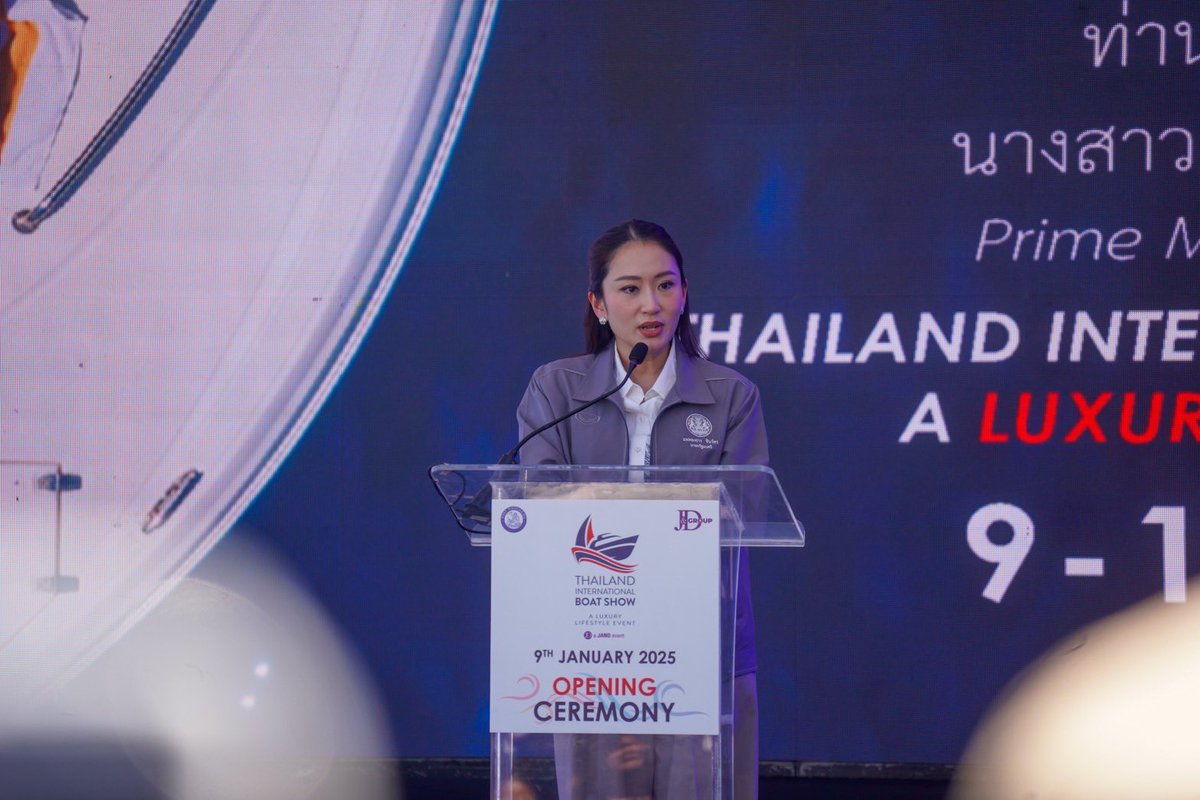 ingshin's tweet photo. Thailand International Boat Show A Luxury Lifestyle Event 2025 การท่องเที่ยวสำราญทางน้ำของไทย งานแสดงเรือที่ใหญ่ที่สุดในภูมิภาคเอเชียตะวันออกเฉียงใต้ 

หนึ่งในยุทธศาสตร์การพัฒนาประเทศที่สำคัญ คือ การผลักดันและส่งเสริมให้ประเทศไทยเป็นจุดหมายปลายทางของการท่องเที่ยวโลก 

อุตสาหกรรมท่องเที่ยวและบริการ ถือเป็นหนึ่งในเครื่องมือสำคัญของการขับเคลื่อนเพื่อฟื้นฟูเศรษฐกิจประเทศ เราจึงเร่งพัฒนา ต่อยอด และยกระดับมาตรฐานการท่องเที่ยวและบริการไทย เพื่อรองรับโอกาสที่กำลังจะมาถึง 

รัฐบาลมีนโยบายในการสนับสนุนการท่องเที่ยวสำราญทางน้ำมาโดยตลอด ประเทศไทยมีพื้นที่ชายฝั่งติดทะเลทั้ง 2 มหาสมุทร มีพื้นที่ที่มีความสวยงามทั้งวิว ทิวทัศน์ ธรรมชาติ และผู้คนเป็นมิตร เหมาะสมที่จะพัฒนาและส่งเสริมด้านการท่องเที่ยวสำราญทางน้ำ โดยเฉพาะพื้นที่จังหวัดภูเก็ต และจังหวัดชายฝั่งทะเลอันดามัน เป็นพื้นที่ที่มีศักยภาพด้านการท่องเที่ยวสูง เป็นแหล่งท่องเที่ยวที่มีชื่อเสียงติดอันดับโลก เป็นที่รู้จักกันดีทั้งในระดับประเทศและระดับสากล 
งาน Thailand International Boat Show A Luxury Lifestyle Event 2025 ถือเป็นการประชาสัมพันธ์การท่องเที่ยวสำราญทางน้ำของไทย ยกระดับงานแสดงเรือในทวีปเอเชียซึ่งเป็นงานแสดงเรือที่ใหญ่ที่สุดในภูมิภาคเอเชียตะวันออกเฉียงใต้ และการส่งเสริมนโยบายการท่องเที่ยวแบบ Luxury ซึ่งนักท่องเที่ยวในธุรกิจสายการเดินเรือ เป็นกลุ่มนักท่องเที่ยวคุณภาพที่มีการใช้จ่ายสูง ถือเป็นแหล่งสร้างรายได้ใหม่ให้กับประเทศค่ะ

โอกาสนี้ ดิฉันขอขอบคุณทุกภาคส่วนทั้งภาครัฐ ภาคเอกชน ที่ร่วมกันทำให้เกิดงานในครั้งนี้ขึ้น และหวังเป็นอย่างยิ่งว่างาน Thailand International Boat Show A Luxury Lifestyle Event 2025 จะช่วยกระตุ้นเศรษฐกิจและการท่องเที่ยวภายในประเทศ ยกระดับคุณภาพการบริการด้านการท่องเที่ยวในประเทศไทยสู่ระดับสากล มุ่งสู่การท่องเที่ยวคุณภาพสูงอย่างยั่งยืนต่อไปค่ะ
