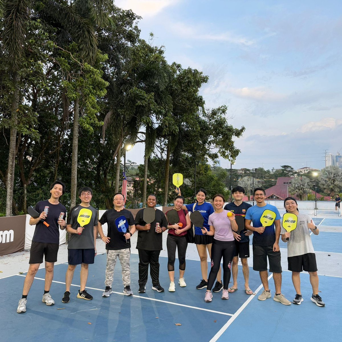 Cargobase's tweet photo. Our team recently swapped keyboards for paddles, bringing their A-game to the #pickleball court! 🎾 An evening filled with laughter, friendly competition, and camaraderie reminded us that the best teams thrive when work and play go hand in hand. 🤝 https://t.co/crc6KLkLQp