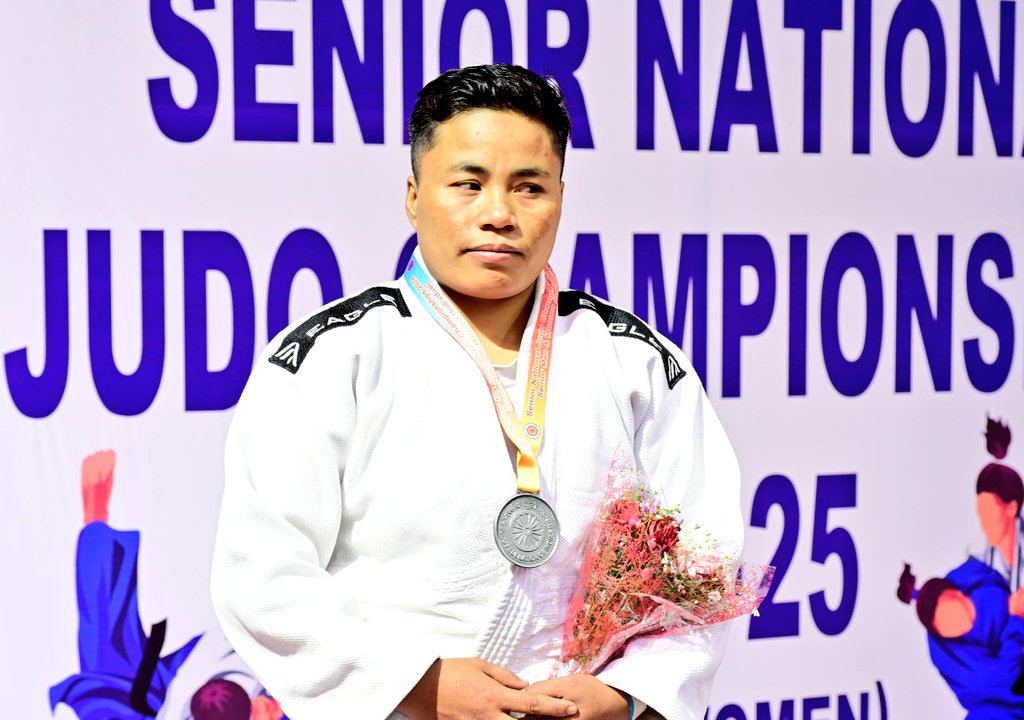 SSB_INDIA's tweet photo. #SSB Central Judo Team participated in Senior National Judo Championship 2024-25 held at KD Jadhav Indoor Stadium, New Delhi from 4th to 7th Jan, 2025 & made #SSB proud by winning 01🥈& 03🥉medals.
@HMOIndia
@PIBHomeAffairs
@Media_SAI
#SSBRocks https://t.co/p8qWcTCuCQ