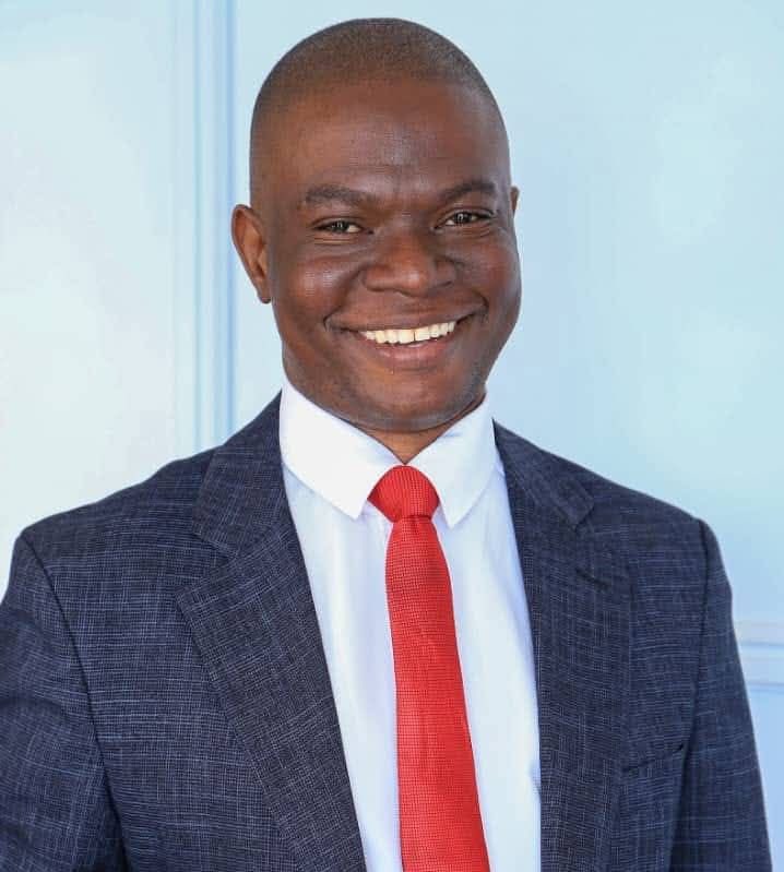 drstellanyanzi's tweet image. The dictatorship of @KagutaMuseveni has murdered Hon Muhammad Ssegirinya. His health deteriorated when he was battling tramped up charges of the Masaka massacres for which he was imprisoned for two years. Museveni is a murderer of Ugandans!