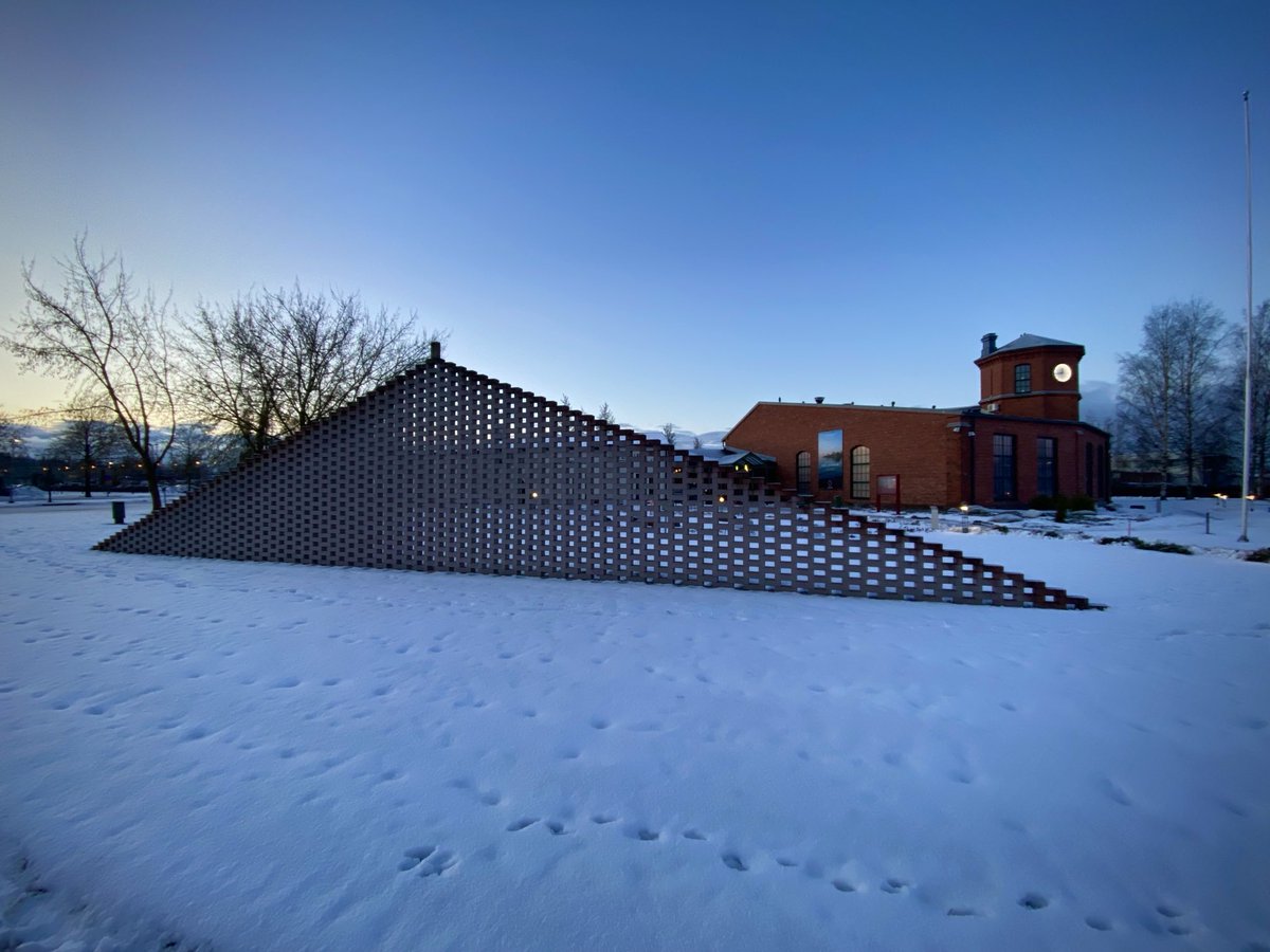 jyrkikil's tweet image. Tänään päivä nousee räntäsateen jälkeen kauniisti ⁦@Salonkaupunki⁩ #luonto #taide