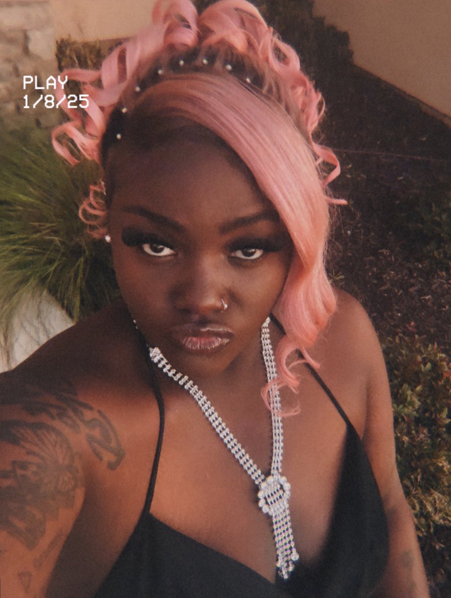 jjeennaaeeee's tweet image. tell them bxs get a stick, im done leading the blind 🙂‍↔️ #misscapricorn #4e211 #llnell