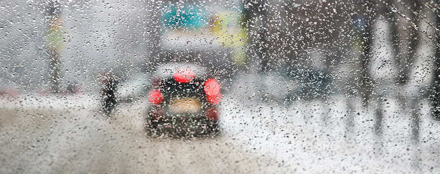 In Brabant en Limburg geldt deze ochtend code oranje 🟠 vanwege sneeuwval. Examens gaan door, maar examinatoren beoordelen lokaal of het verstandig is om de weg op te gaan. 

Lees hier het nieuwsbericht 👉 cbr.nl/code-oranje

#cbrnl #codeoranje #nieuws #veiligopweg