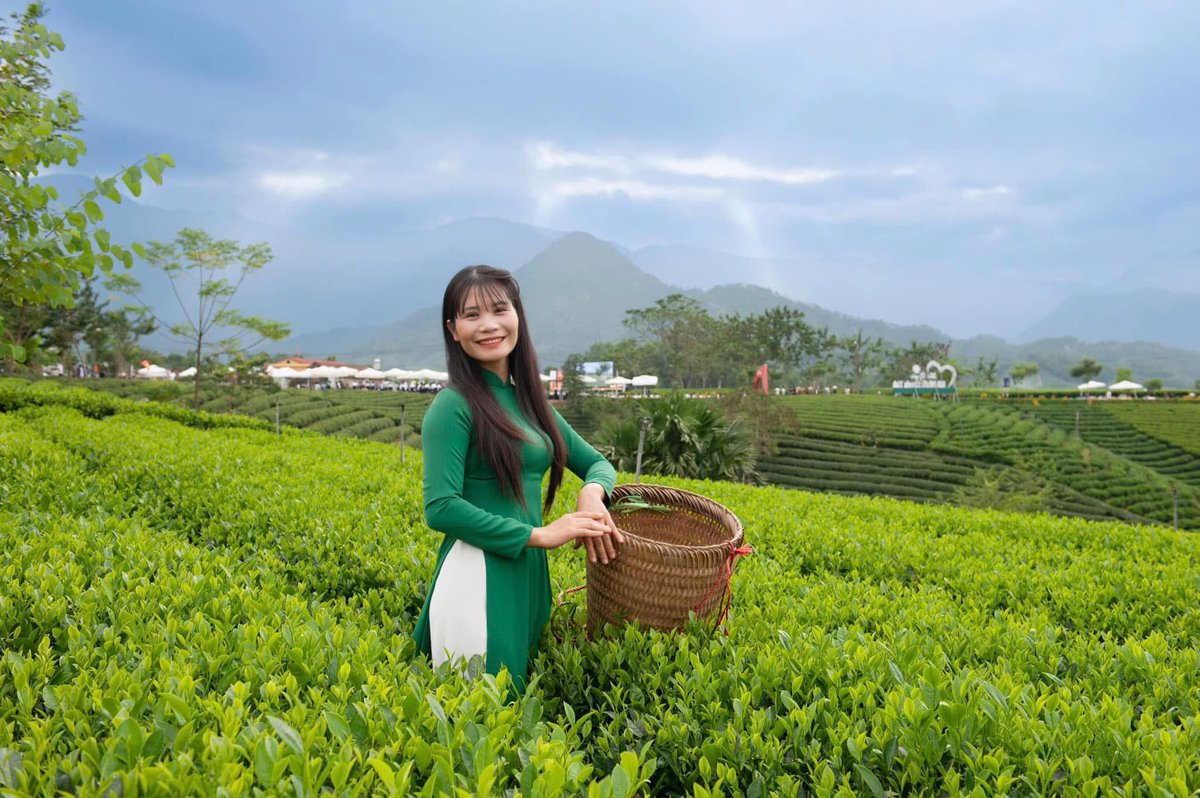 Ở thị trấn X ấy,là những con người đầy tình yêu bao la và sự tích cực. Yêu thương cho đi là yêu thương có thể giữ được mãi mãi❤️
