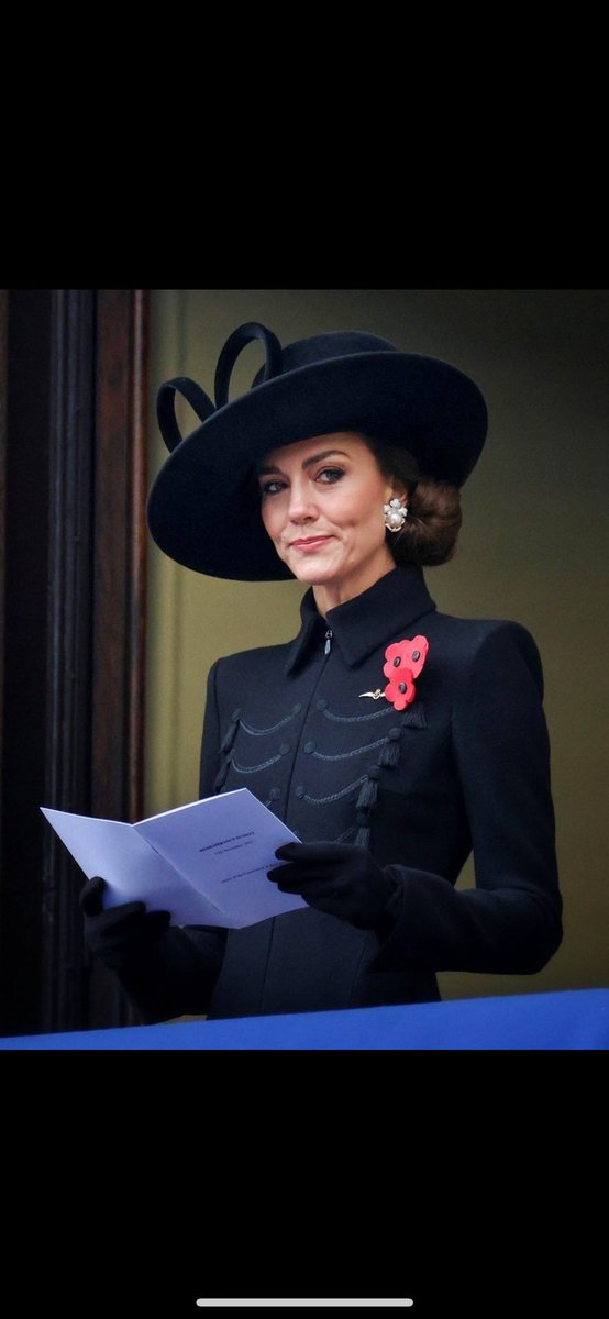 blacksheep68181's tweet photo. #IStandWithPrincessCatherine #HappyBirthdayCatherine ##WeLoveYouCatherine #PrincessOfWales #PrincessCatherineIsLOVED https://t.co/3MhvqGRPfa