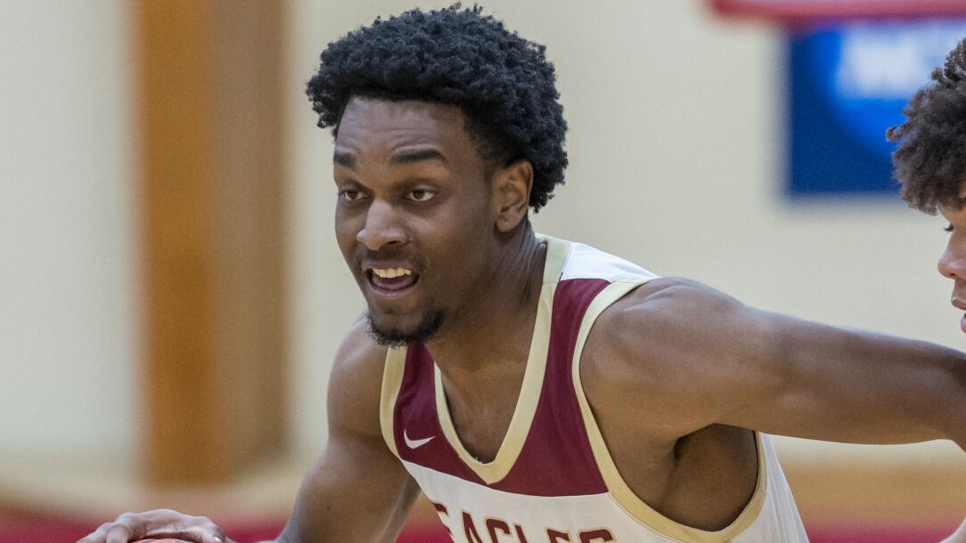 Aaron Oates scored his 1,000th point but it wasn't enough as Harrisonburg High alum Jadon Burgess helped Mary Washington down Bridgewater in non-conference men's basketball action on Wednesday: dnronline.com/sports/level/c…