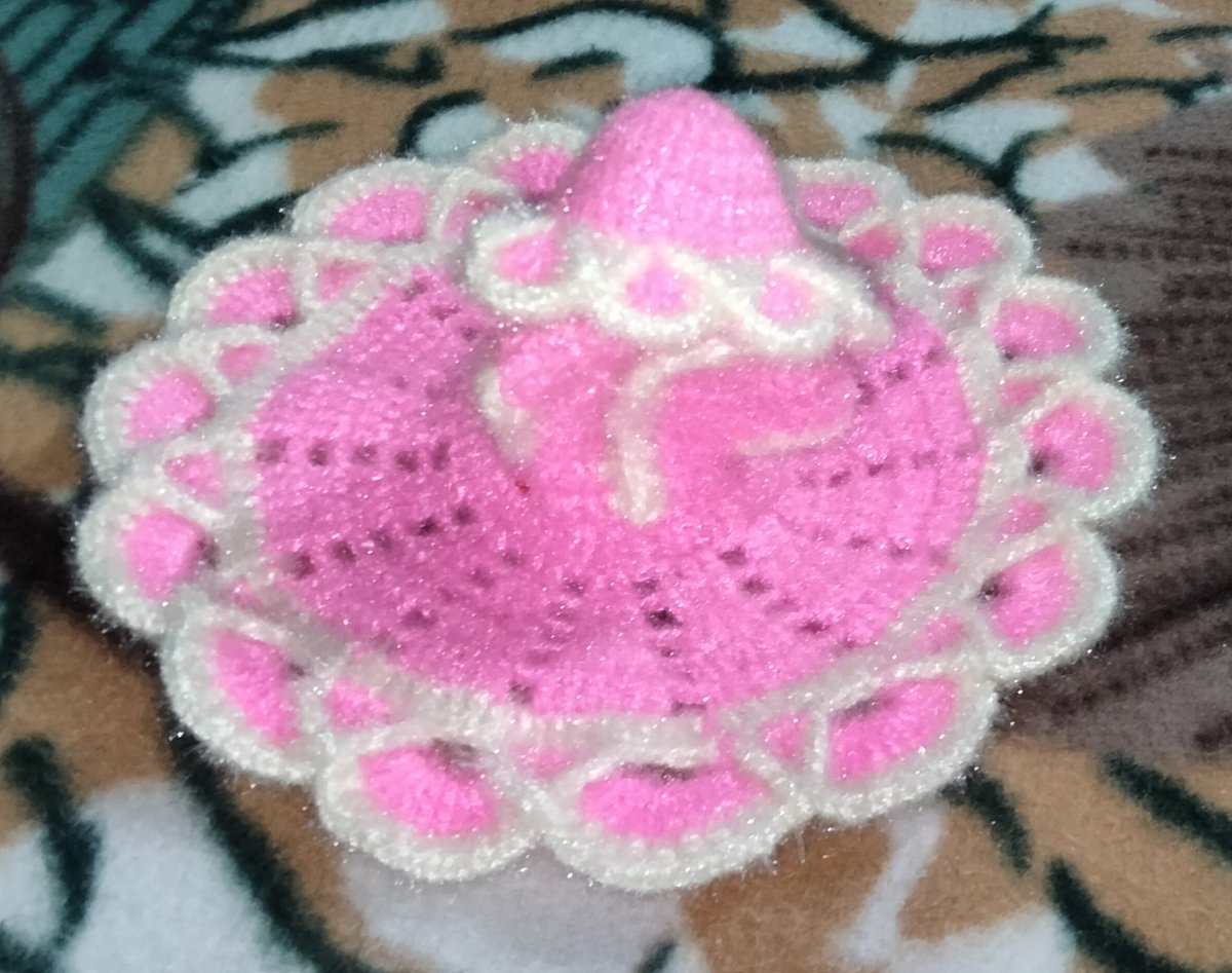 riitu_5's tweet photo. These beautiful handmade creations are made by my mom. Each one reflects her dedication and creativity. Just felt like sharing this little glimpse of her amazing talent!
#Creativity #MomsMagic
#Knitting #crochet https://t.co/JcQfPsZEre
